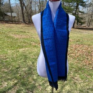 ROBERT MAYNARD SCARF VINTAGE BLUE BLACK POLKA DOT RECTANGLE FRINGE LAMBSWOOL